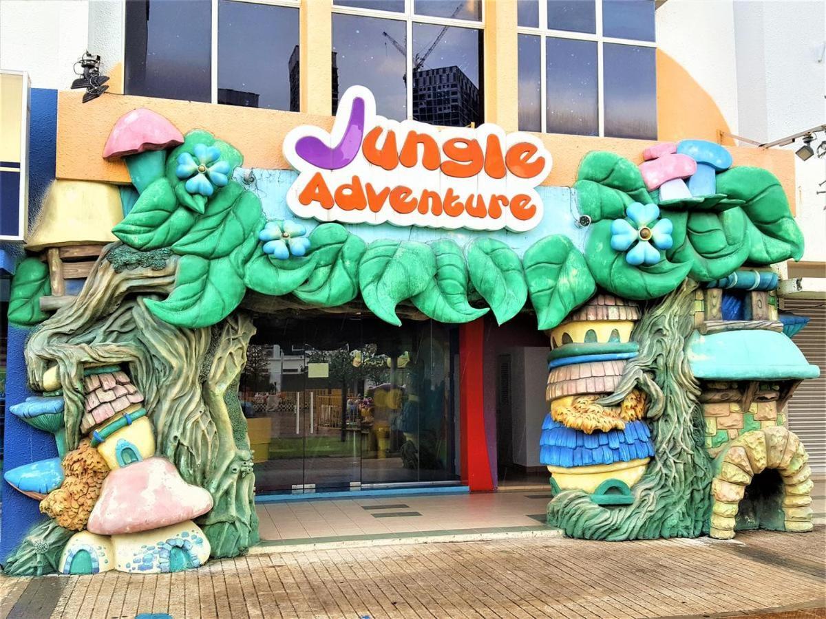 Sinar Rasa Homestay At I-Soho, I-City シャー・アラム エクステリア 写真 Jungle Adventure