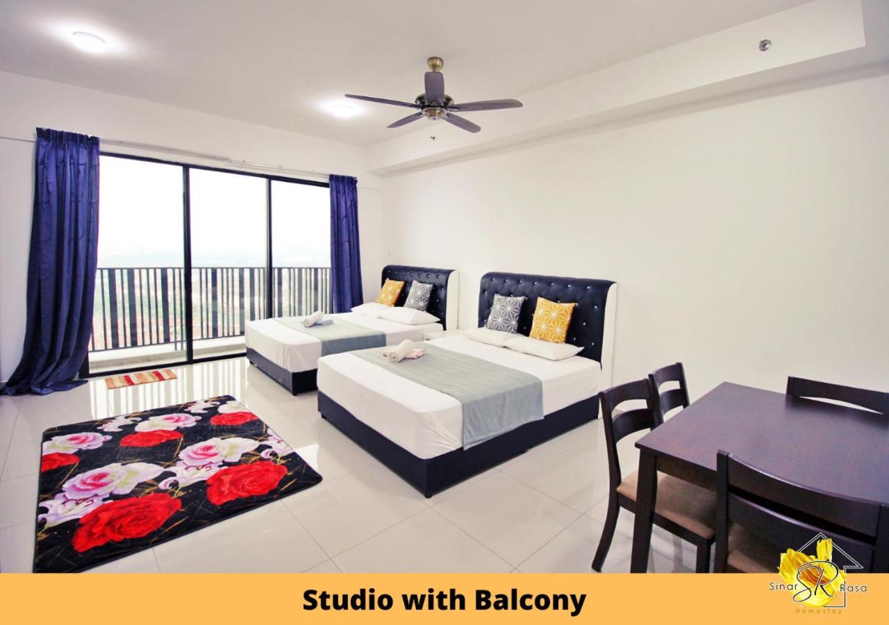 Sinar Rasa Homestay At I-Soho, I-City シャー・アラム エクステリア 写真 Studio with Balcony