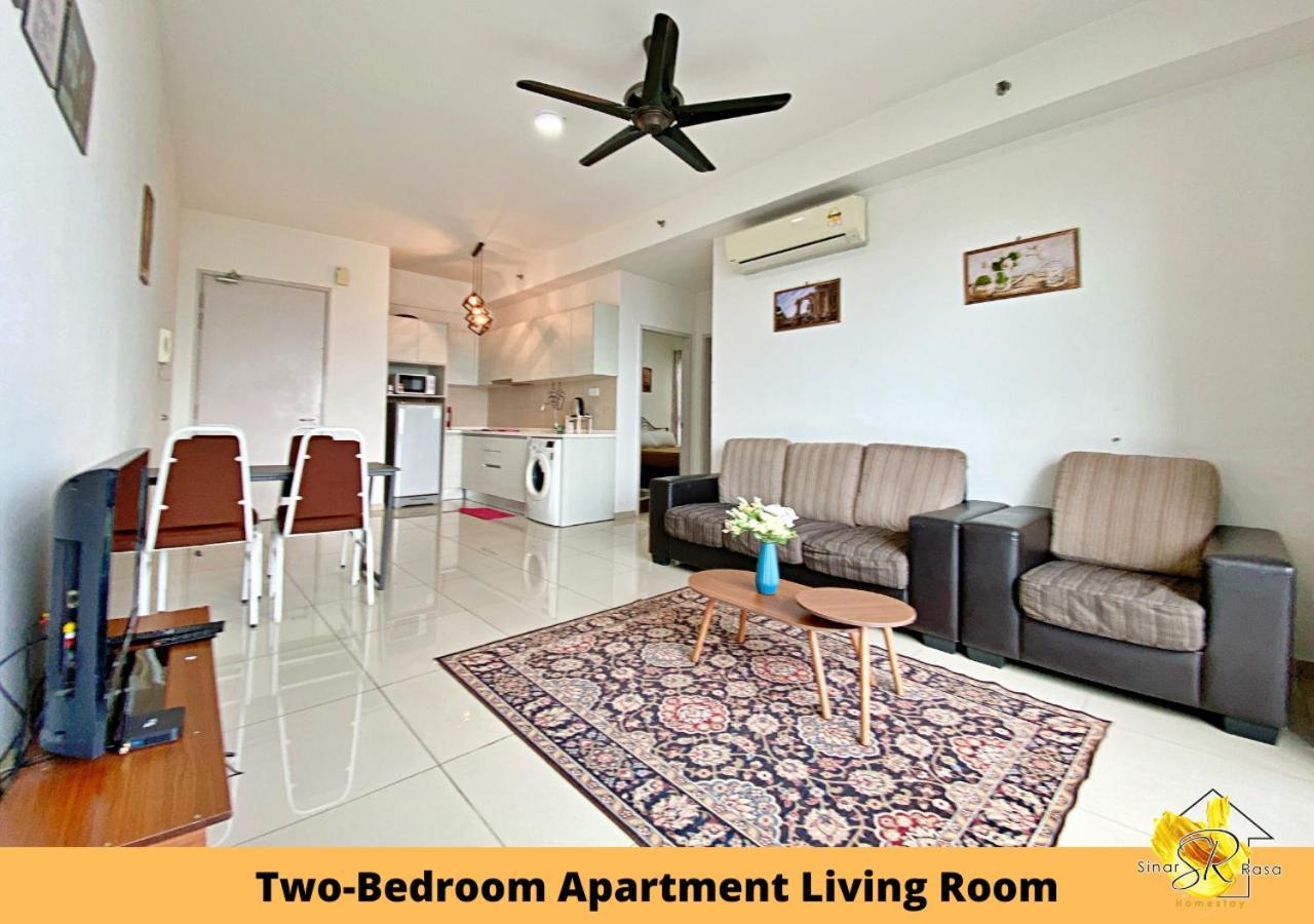 Sinar Rasa Homestay At I-Soho, I-City シャー・アラム エクステリア 写真 Living Room of a two-bedroom apartment